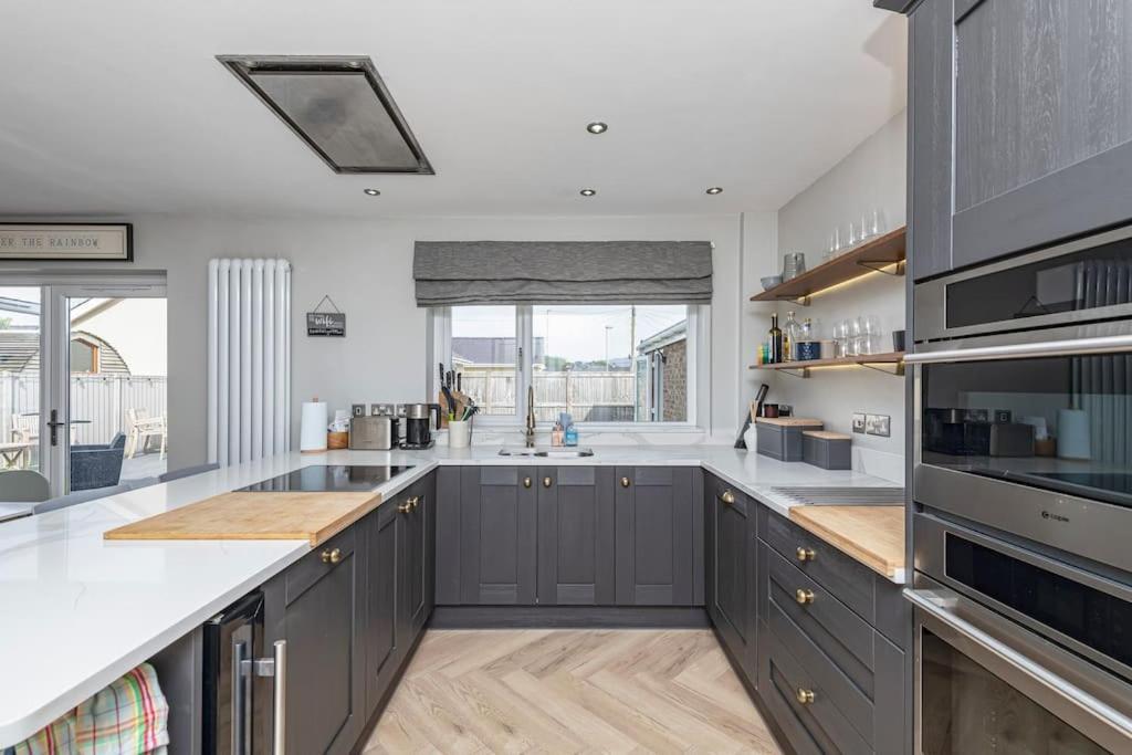 Family-friendly Retreat Between & Mountains Tremadog