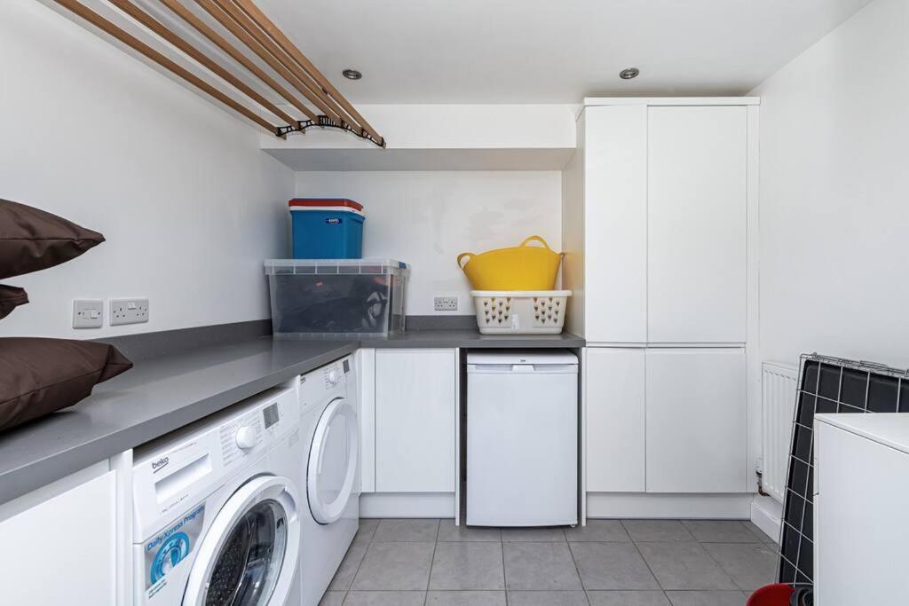 Family-friendly Retreat Between & Mountains Holiday home *