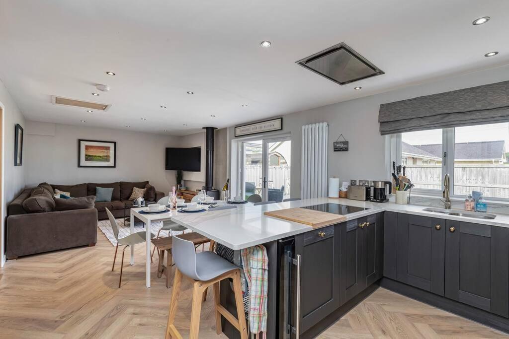 Family-friendly Retreat Between & Mountains * Tremadog